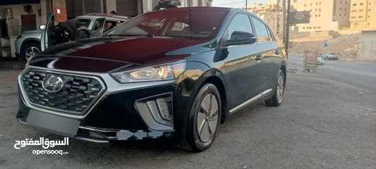  1 هيونداي أيونيك 2022 هايبرد لون اسود ميتاليك مميز جمرك جديد