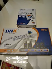  3 مايك لاسلكي عدد 4 و مكسر توزيع صوتي