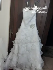  3 فستان زفاف لبسه واحده