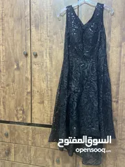  2 فستان اسود ترتر كلاسيك قصير مبطن فيه صدرية من قدام الطول للركب ومن ورا اطول بشبرين من2023 لبسة وحدة