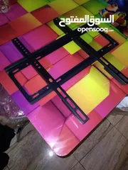  1 علاقة شاشة للحائط