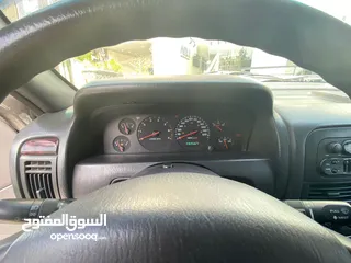  7 جيب شيروكي لاريدو 2000