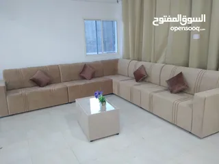  1 طقم كنب  جديدة 7 متر