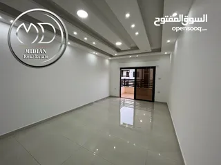  13 شقة دوبلكس طابق اخير مع روف للبيع عرقوب خلدا مساحة 200م مع تراسات اطلالة رائعة بسعر مميز جداً