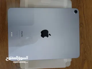  4 Ipad air 5  شبه جديد