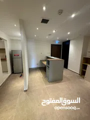  7 Furnished Office for Rent in 7th Circle - Al Hussaini Complex مكتب مفروش للايجار في مجمع الحسيني