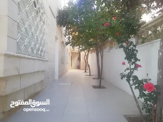 3 منزل مستقل مفروش للايجار للطلاب الخليجيين او العائلات الخليجية فقط