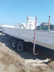  12 قارب مسطح 33 قدم مصنع وادي حام كلباء 2017 القارب فية محياة للسمك الحي 2 و واحد كبير فوق وثلاجة على