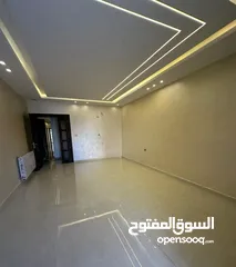  11 شقة للبيع طابق ثاني في الجبيهة حي ام زويتينه قرب مسجد جبران