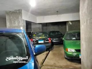  2 جراج للبيع 350 متر يوجد عداد مياه وعداد كهرباء وغرفة سكنية وحمام