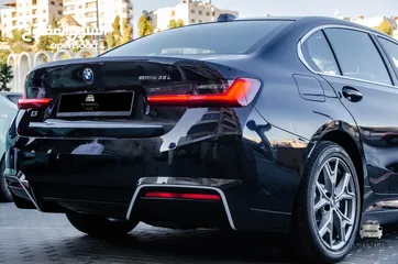  9 BMW I3 2023 M kit عداد زيرو مكفولة