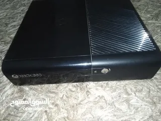  1 الجهاز Xbox 360 ويمكن الاتصال وتس اب