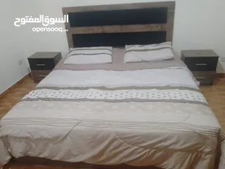  6 غرفة نوم وطاولة سفرة و سجاد و مروحة للبيع