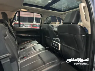  13 Ford Expedition XLT  V6