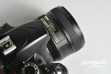  5 كاميرا مع عدستين Nikon D3200