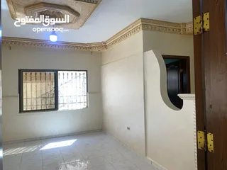  1 شقه شبه أرضي ضمن بيت مستقل التواصل عن طريق الواتساب فقط