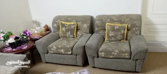  6 غرفة جلوس 7 مقاعد