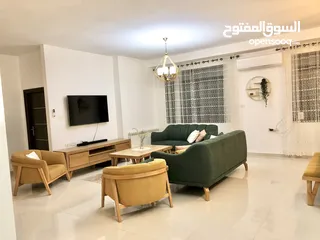  18 شقة للبيع مع العفش