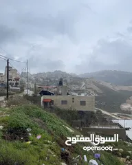  14 ارض 628 متر على شارعين تصلح ل اي نوع من البناء خلف براڤو بيت وزن