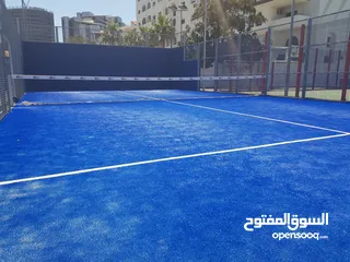  6 Padel tennis courts