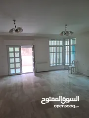  11 تلاع العلي / قرب المعلومات الجنائية شقه 140م مع حديقه 120م بسعر ممتاز