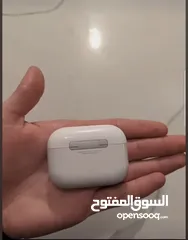  8 Apple Watch Ultra 2 + AirPods Pro 2