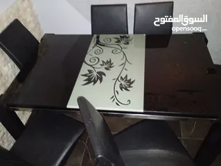  4 طاولة سفرة سيكوريت 6 مقاعد جلد