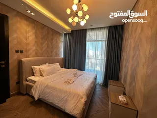  7 للايجار شقه راقيه مفروشه مع الكهرباء والانترنت فتح إلكتروني برج جديد  في الحوره وتشمل جميع الخدمات