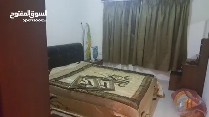  1 شقة مفروشة طلوع نيفين في الموقع والمكان الهادي ومنطقة مريحه جدا للعوائل او الطالبات ايجار شهري