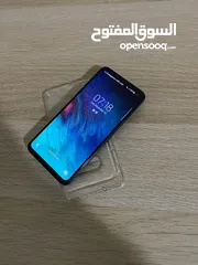  1 Samsung Galaxy S10e