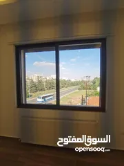  20 925560  شقة في ش المطار الغباشية ط ثاني 3 غرف 2ماستر 4حمامات مساحتها 200م2 -