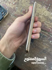  6 آيفون 11pro للبيع