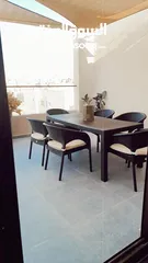  21 مستعجل - شقة مميزة للبيع 160 متر مع روف 55 متر حي الكرسي عمر البناء 10 سنوات