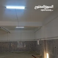  7 مخازن صناعات خفيفة عدد2 بالإضافة إلى  غرف خدمات عدد2