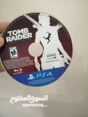  4 سي دي tomb raider نظيف ولا خدش سبب البيع تم التختيم العبة جدا حلوة غير قابل للتفاوض ولا خدش