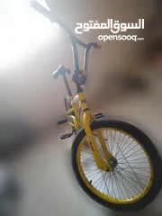  4 دراجة كوبرا لون أصفر مقاس 20