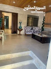  1 شقه فاخر للبيع بداعي سفر داخلي 115 + ترس خارجي 30 متر