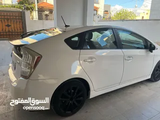  3 تويويا بريوس 2010 للبيع بطارية من المركزية جديدة