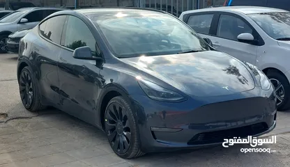  3 Tesla Y 2022 Performance