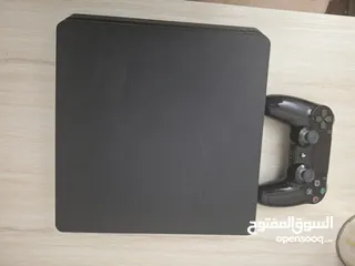  1 بلاستيشن 4 مستعمل  بحالة ممتازة