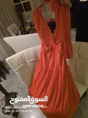  11 فساتين وقفطان وجلابيات منوعة للبيع