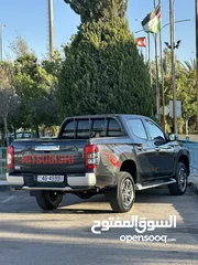  6 ميتسوبيشي L200  موديل 2022