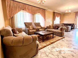  5 أطقم كنب نظاف