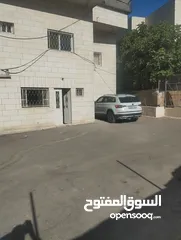  5 طابق كامل للايجار مع ساحة خارجيه