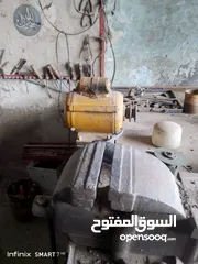  4 محل للبيع كامل