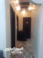  3 شقه طابق ثاني للبيع في ضاحيه الاستقلال