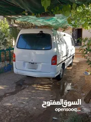  1 هونداي لون ابيض