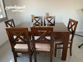  8 طقم سفرة بحالة الجديد