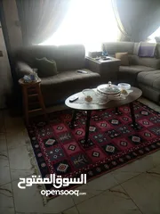  3 طقم جلوس بحاله ممتازه