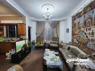  10 شقة طابق اول للبيع في تلاع العلي